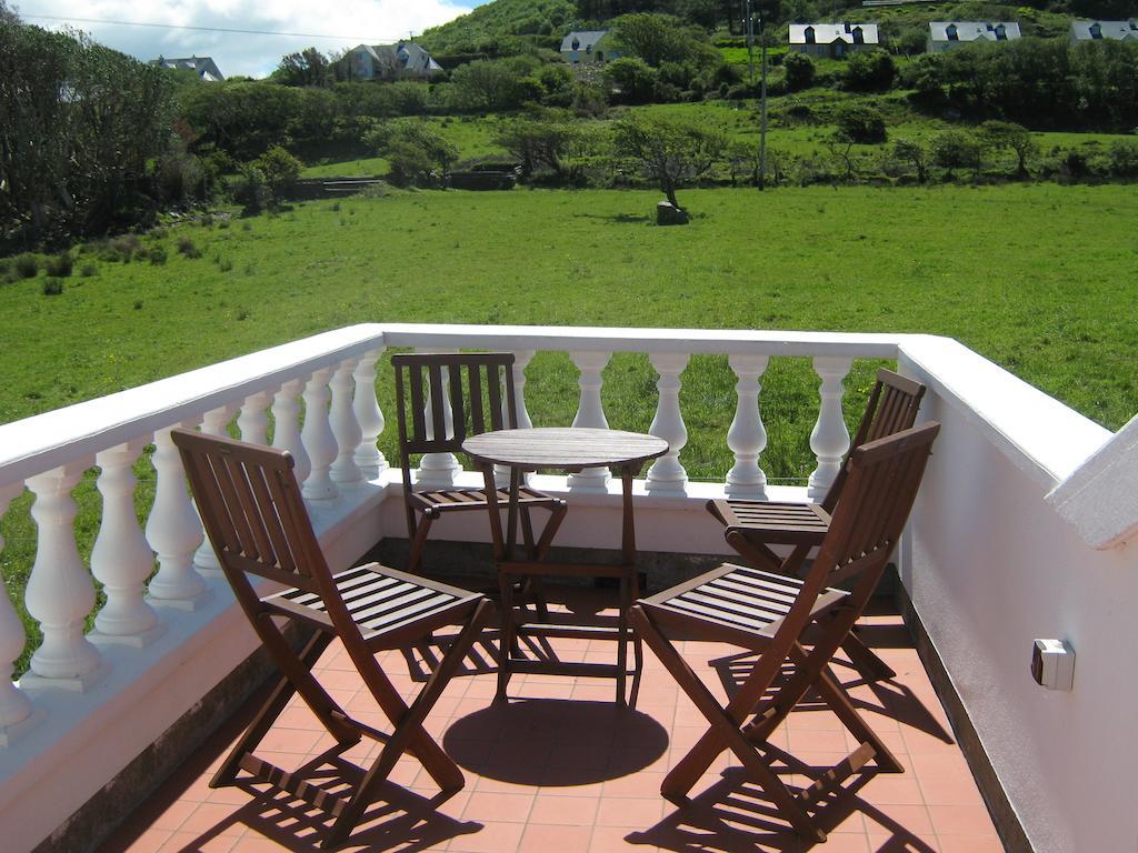 Iveragh Heights Bed and Breakfast Cahersiveen Buitenkant foto